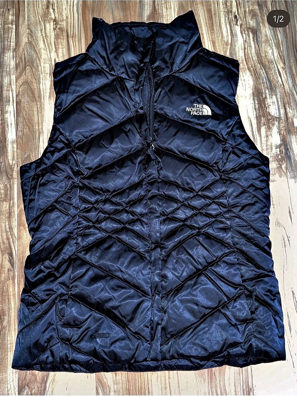 The North Face 550 Down Quilted Puffer Vest in Black Womens size small